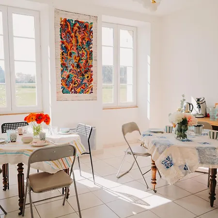 Logis De Vallombronze *